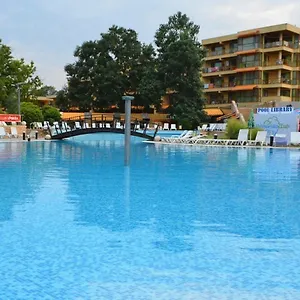 https://les-magnolias-hotel.primorskohotels.com